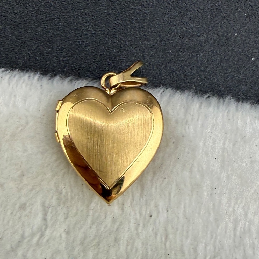 Vintage Heart Locket Brushed Gold Tone